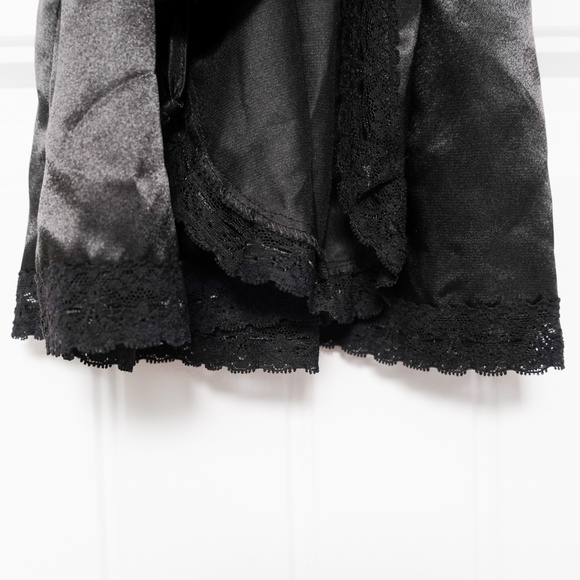 5/$20 La Senza Black Lace Robe - Small/Medium - Picture 5 of 8